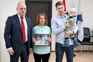 Льготы для молодой семьи 2020 в хмао